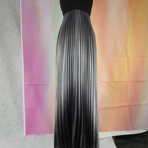 Ombre Silver pleated Linda Bernell Dress Sz 6